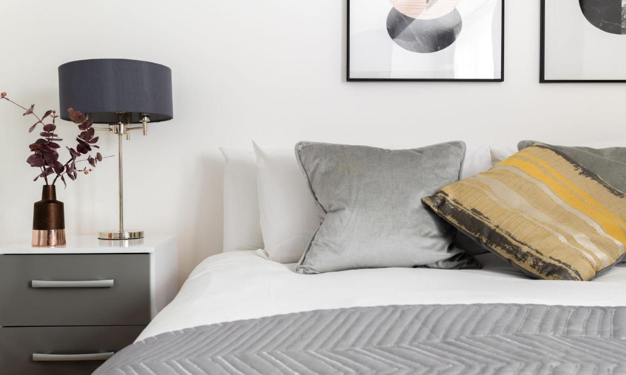 Spacious And Modern 4 Bed Apartment Next To Borough Station Лондон Экстерьер фото
