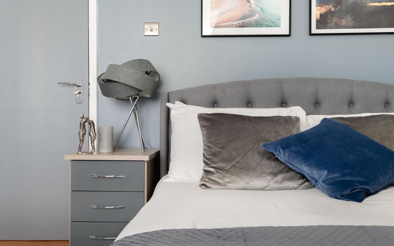 Spacious And Modern 4 Bed Apartment Next To Borough Station Лондон Экстерьер фото
